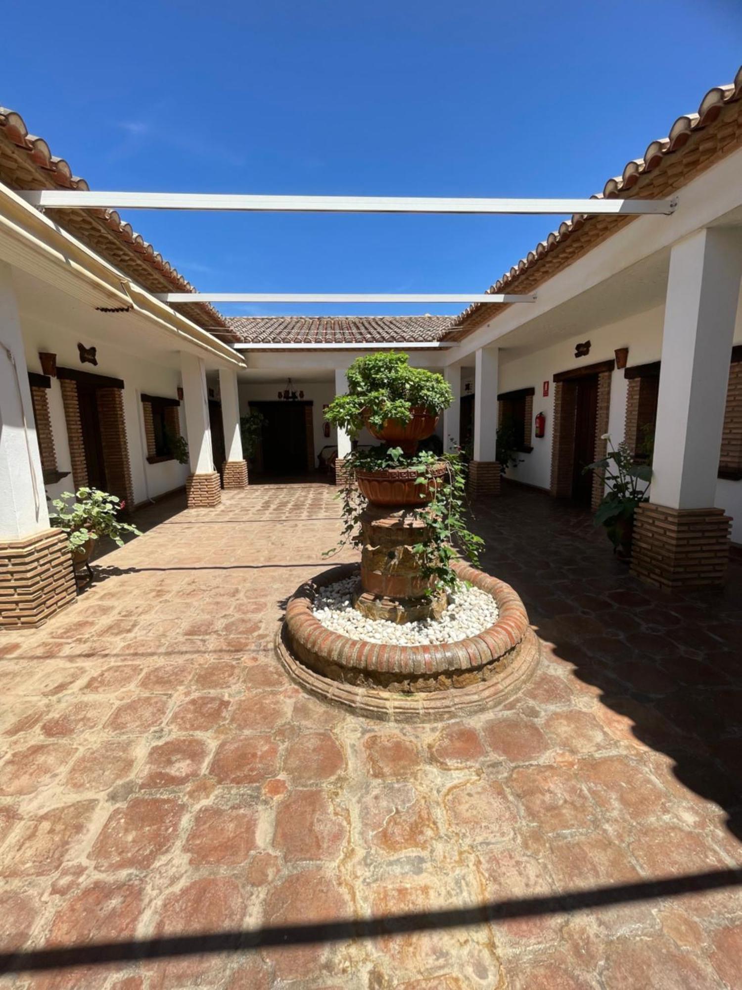 La Hacienda Del Marquesado Otel Albunan Dış mekan fotoğraf